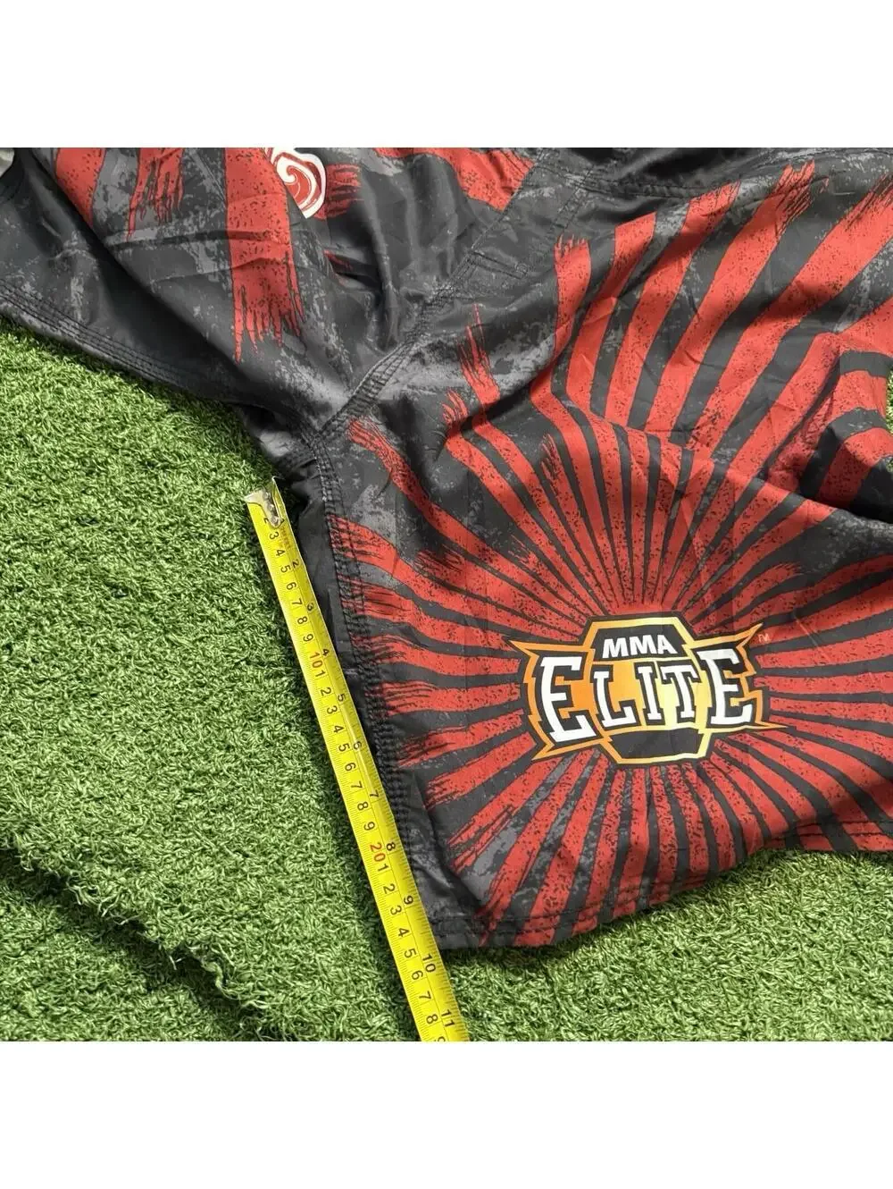 MMA Elite Shorts Men Large MMA Flame Skull Y2K Fighting Graphic Swim Trunks VTG